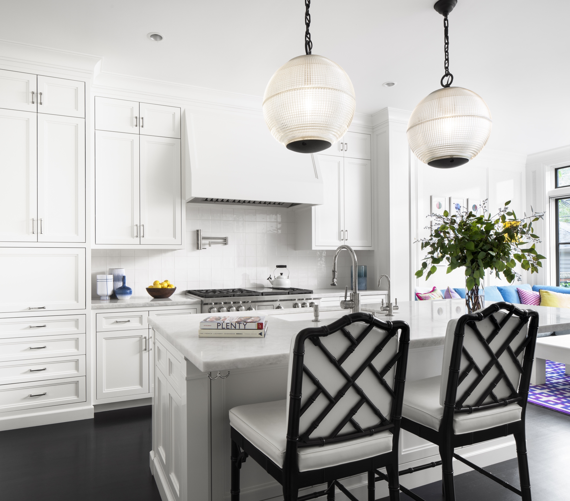 Interior Photo - kitchen breakfast bar