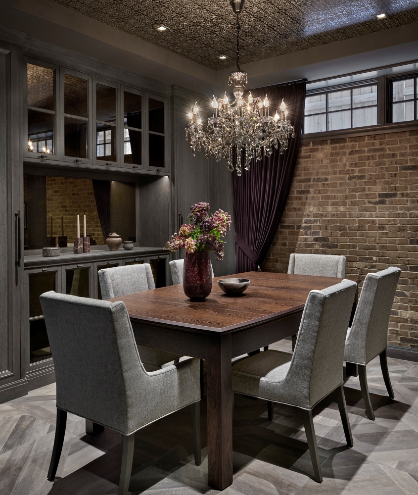 Dining area with details including the chandelier
